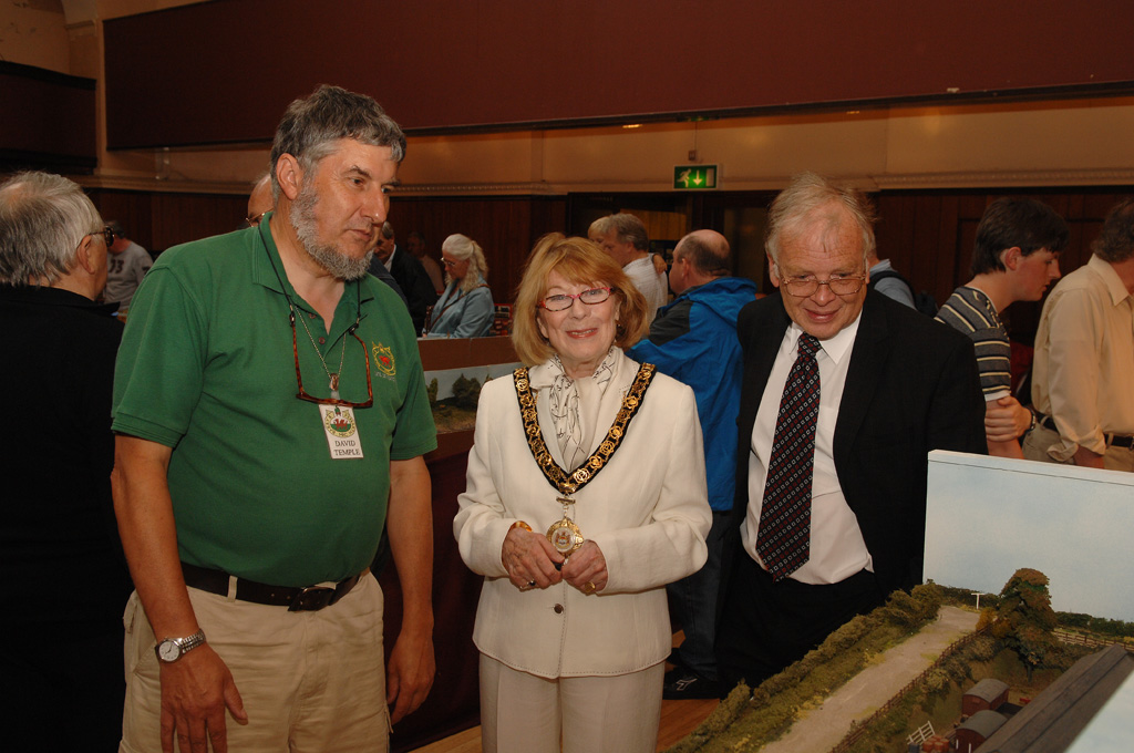 the Mayor and Deputy Mayor with the Chairman